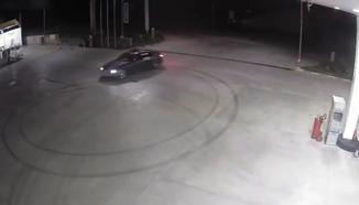 Akaryakıt istasyonunda aracı ile drift atan sürücüye 140 bin lira ceza