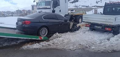 Bitlis'te 2 ayrı kazada 12 yaralı