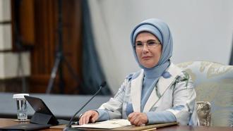 Emine Erdoğan: Bugün, milletçe birlik ve beraberlik içinde olmamız gereken bir gündür