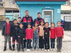 Jandarmadan öğrenci ve öğretmenlere seminer