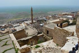 Mardin’de sağanak sit alanına zarar verdi, istinat duvarları çöktü