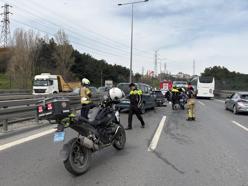 Kağıthane’de zincirleme trafik kazası; 6 araç hasar gördü
