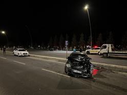 Kayseri’de iki otomobil çarpıştı: 1 yaralı