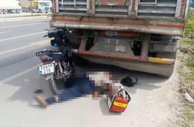 Park halindeki kamyona çarpan motosikletin 80 yaşındaki sürücüsü öldü