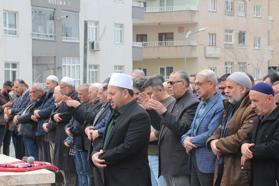 Kahramanmaraş'taki okul saldırısında ölenler için Mardin'de gıyabi cenaze namazı kılındı