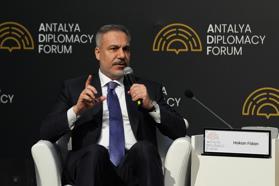 ADF 2026'nın ikinci gününde Bakan Fidan'dan HostTalk toplantısı