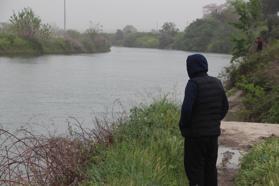 Sulama kanalına girdi; akıntıya kapılıp kayboldu