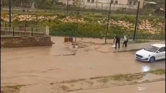 Nusaybin’de sağanak; Cadde ve sokaklar göle döndü