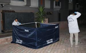 Yol kenarında ölü bulundu