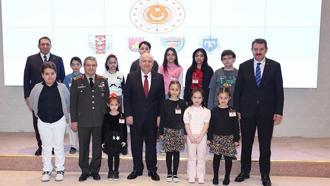 Bakan Güler, şehit ve gazi çocukları ile buluştu