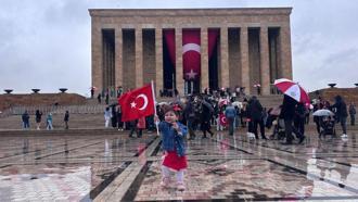 Anıtkabir'de '23 Nisan' coşkusu