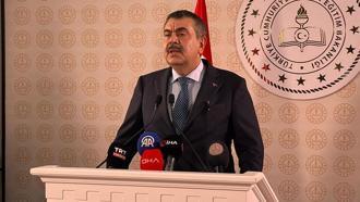 Bakan Tekin: Dijital dünyada çocuklarımızı hedef alan riskleri yapay zekayla izleyeceğiz