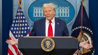Trump: İran bize 'çöküş aşamasında' olduklarını bildirdi