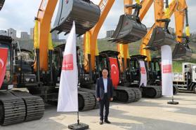 İpekyolu Belediyesi'ne TBB'den paletli ekskavatör hibesi