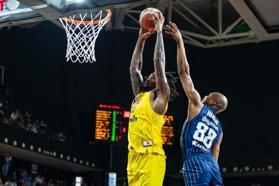Mersin Spor- Anadolu Efes: 86-88