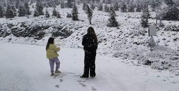 Burdur'un yükseklerinde kar etkili oldu