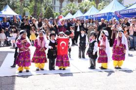 Akdeniz’de Anneler Günü Kermesi’ne yoğun ilgi