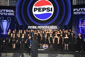 Necati Ateş ve Cenk Tosun, UEFA Şampiyonlar Ligi için düzenlenen özel maç izleme etkinliğine katıldı