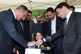 Başkan Yazıcıoğlu’ndan özel bireylere akülü araç desteği