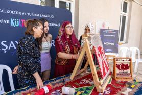 Mersin'de festival coşkusu devam ediyor