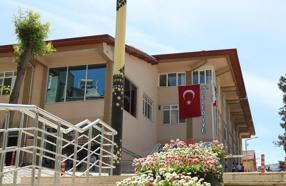 Belediyeden, başkan yardımcısına yumruklu saldırı açıklaması