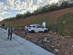 Bingöl’de cip şarampole devrildi: 6 yaralı