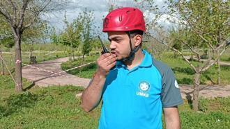 Depremi yaşayan hemşire, hayat kurtarmak için UMKE’ye katıldı