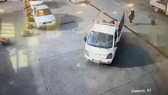 Avcılar'da hırsızlık şüphelileri yakalandı; 16 yaşındaki şüphelinin 40 suç kaydı çıktı