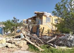 Çorum'da hortum yıktı geçti; 2 yaralı
