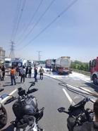 Esenyurt TEM Otoyolu'nda akaryakıt tankeriyle TIR çarpıştı- 1