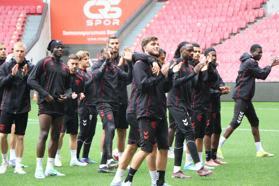 Samsunspor’da 1 antrenör ve 4 futbolcuyla yollar ayrılıyor