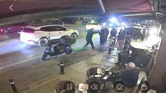 Bebek’te iş insanının restoranına silahlı saldırı; müşteriler panikle kaçtı saldırgan yakalandı