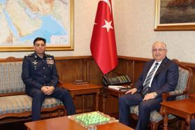 Bakan Güler, Pakistan Hava Kuvvetleri Komutanı Orgeneral Sidhu'yu kabul etti