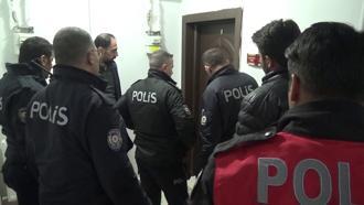 Anneannesini bıçakla yaralayıp rehin aldı, teyzesi güçlükle ikna etti