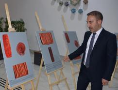 Anadolu ve Mezopotamya'da kullanılan 24 adet antik mührün makro fotoğraflarını sergilediler