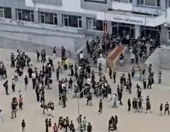 Malatya'da 5.6 büyüklüğünde deprem; Şanlıurfa'da öğrencilerin panik anları kamerada