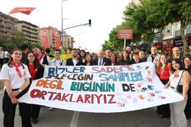 Nilüfer’de coşkulu Cumhuriyet yürüyüşü