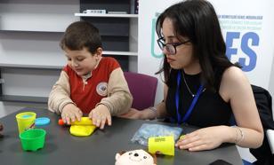 Üniversitelilerden otizmli çocuklara ‘Oyunla Gelişim’ katkısı