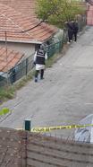 Sarıyer’de evini boyarken bahçede kalaşnikof ve el bombaları buldu