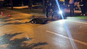 Bursa'da motosikletle refüje çarpıp savrulan sürücü öldü