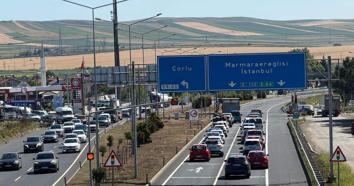 Tekirdağ-İstanbul kara yolunda araç yoğunluğu; ağır vasıtalara kısıtlama