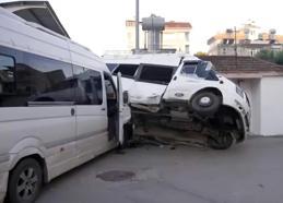 Minibüsler çarpıştı, 5 tarım işçisi yaralandı