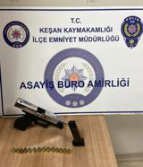 Çarşıda havaya ateş açan 2 şüpheli gözaltına alındı