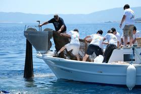 Bodrum'da denizden 2 bin metrekare hayalet ağ çıkarıldı