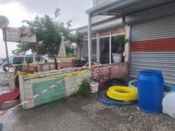 Seyyar satıcı, esnaf çifti silahla yaralayıp, yaşamına son verdi