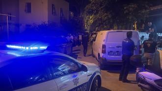 Babasının cenazesiyle 2 gün aynı evde yaşadı