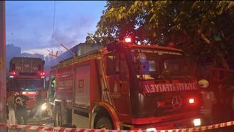 Ataşehir'de mobilya imalathanesinde çıkan yangın söndürüldü