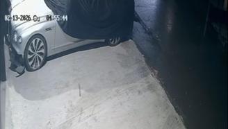Maslak’ta lüks otomobilin 400 bin liralık altın amblemini çaldı; 'Şüpheliyle aynı kıyafeti giymişiz' dedi