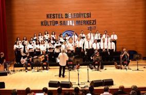 Kestel Belediyesi Türk Halk Müziği Korosu konseri sanatseverleri bir araya getirdi