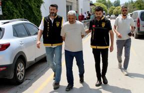 Kardeşini, dükkan kirasını eşit paylaştırmadığı için öldürmüş
